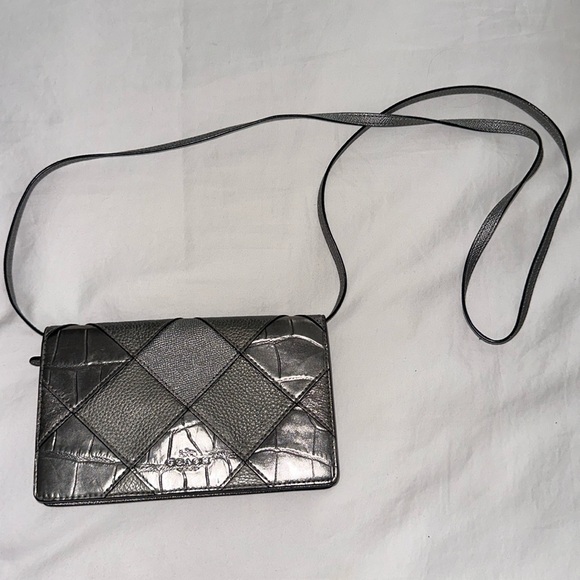 Gun metal coach crossbody - Picture 2 of 7